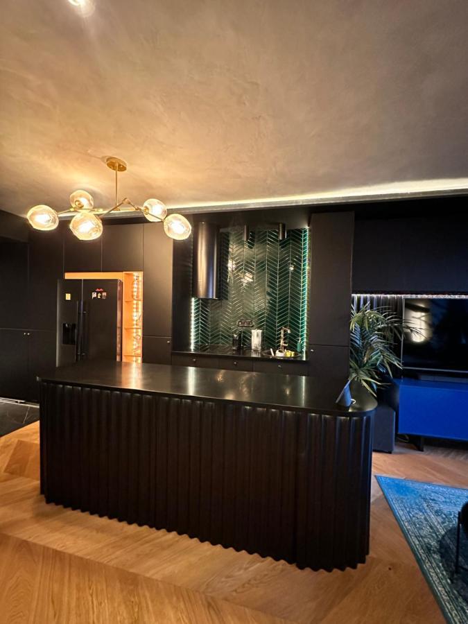 브라티슬라바 Skyline Elegance With Free Parking 아파트 외부 사진