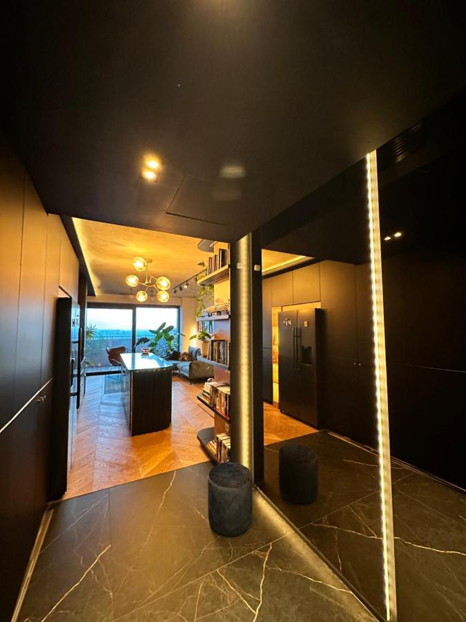 브라티슬라바 Skyline Elegance With Free Parking 아파트 외부 사진